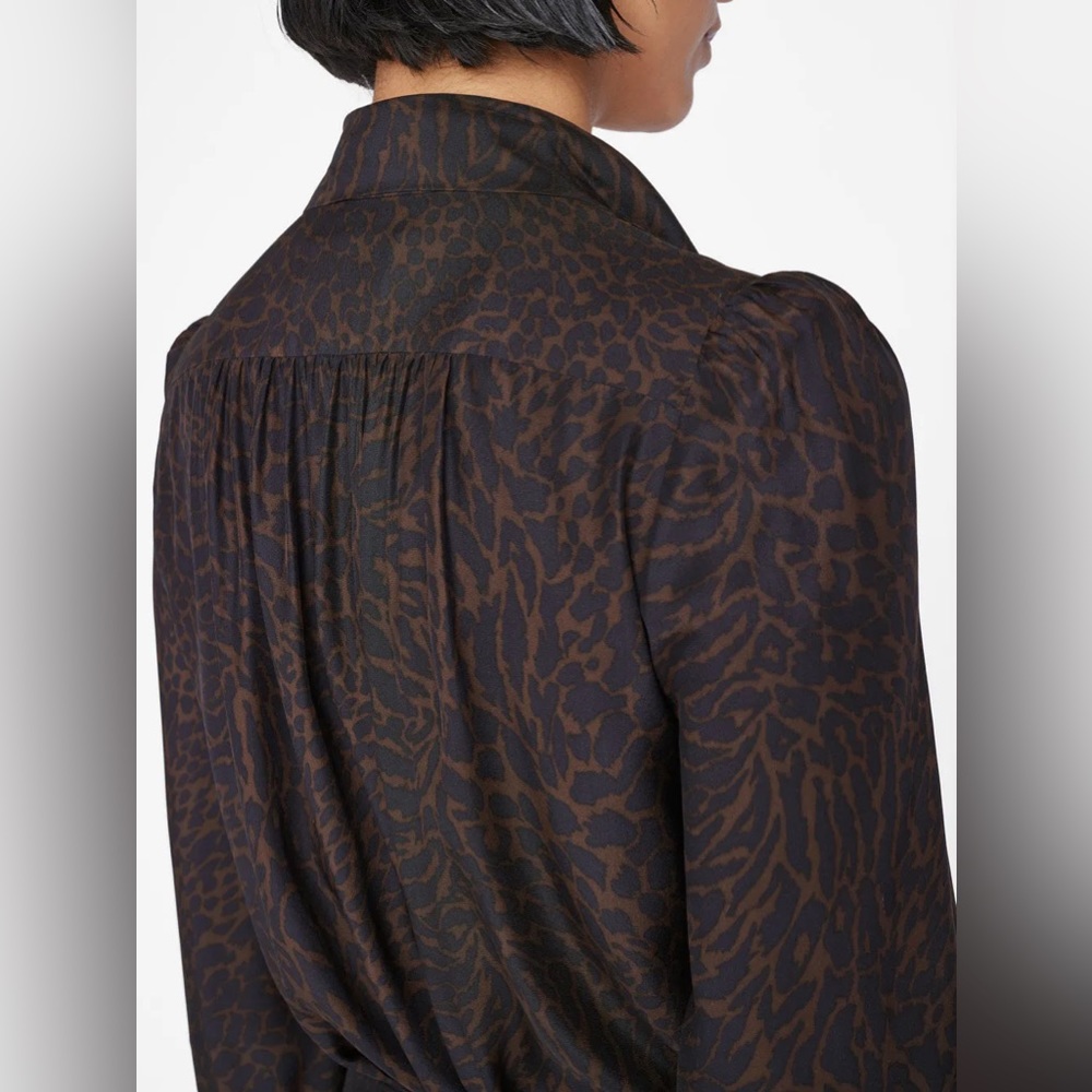 FRAME Femme Tie Neck Blouse- in Espresso Multi - Picture 5 of 9
